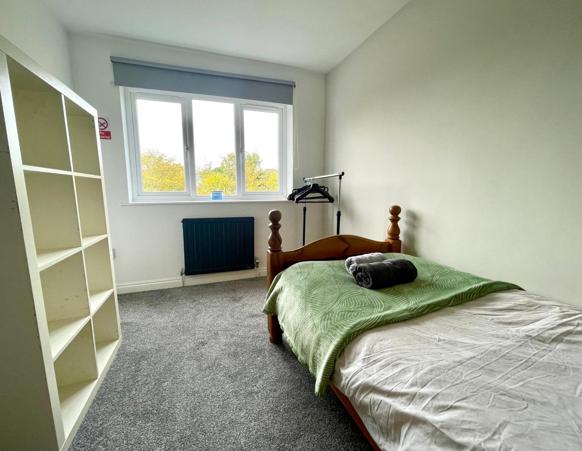 Large 5 Bed Detached House Near Stansted Airport With Parking For 2 Vehicles! Stansted Stays Stansted Mountfitchet Esterno foto